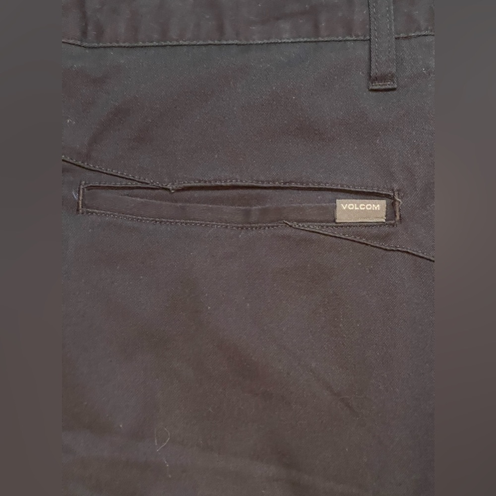Volcom shorts - Picture 4 of 4
